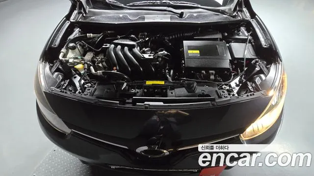 Renault-KoreaSamsung Fluence 2014 thumb 5