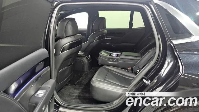 Genesis G90 2022 thumb 11