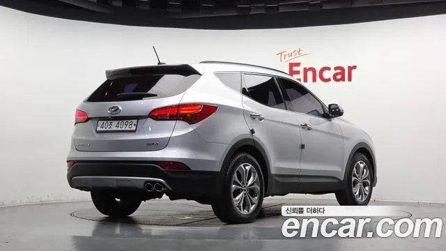 Hyundai Santa Fe 2014 thumb 2