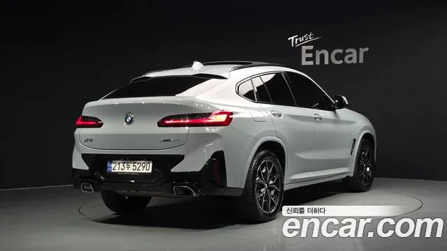 BMW X4 2023 thumb 2
