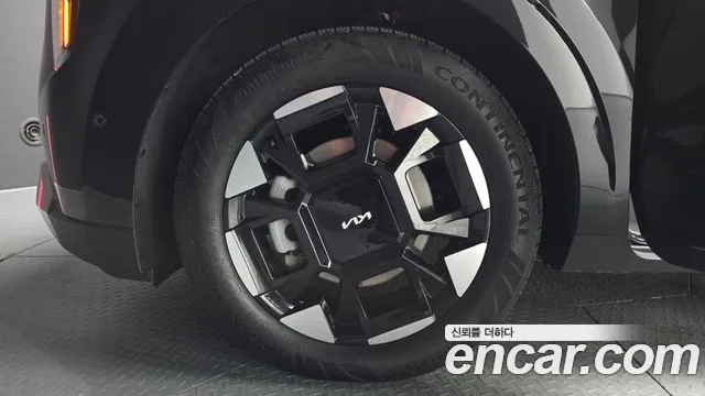 Kia Carnival 2024 thumb 4