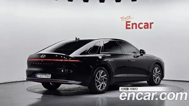 Hyundai Grandeur 2023 thumb 2