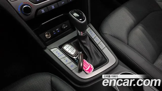 Hyundai Avante 2016 thumb 9