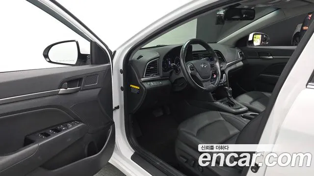 Hyundai Avante 2016 thumb 10