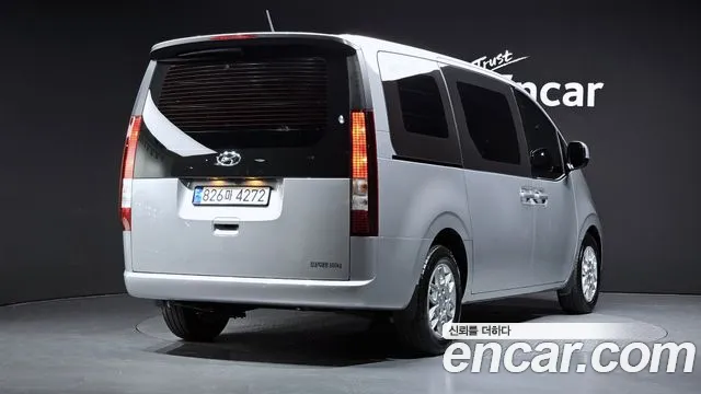 Hyundai Staria 2022 thumb 2
