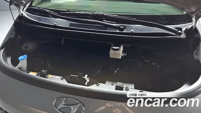 Hyundai Staria 2022 thumb 6