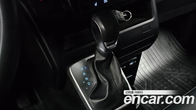 Hyundai Staria 2022 thumb 9