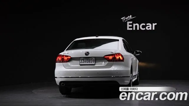 Volkswagen Passat (North America and China) 2015 thumb 4
