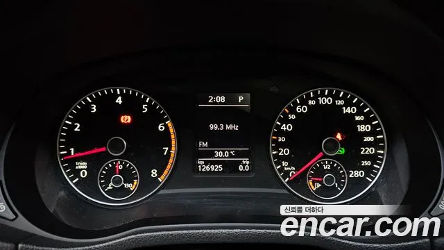 Volkswagen Passat (North America and China) 2015 thumb 8