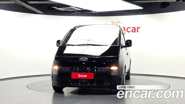 Hyundai Staria 2022 thumb 3