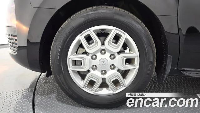 Hyundai Staria 2022 thumb 5