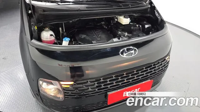 Hyundai Staria 2022 thumb 6