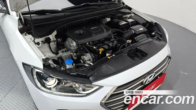 Hyundai Avante 2016 thumb 6