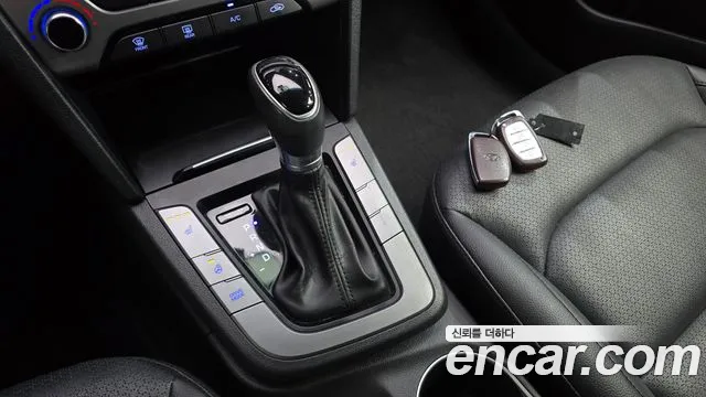 Hyundai Avante 2016 thumb 9