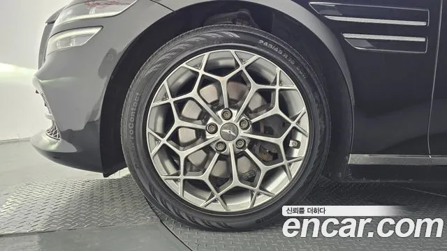 Genesis G80 2021 thumb 4
