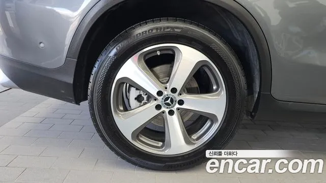 Mercedes-Benz GLC 2019 thumb 5