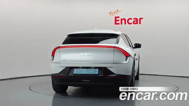 Kia EV6 2022 thumb 4