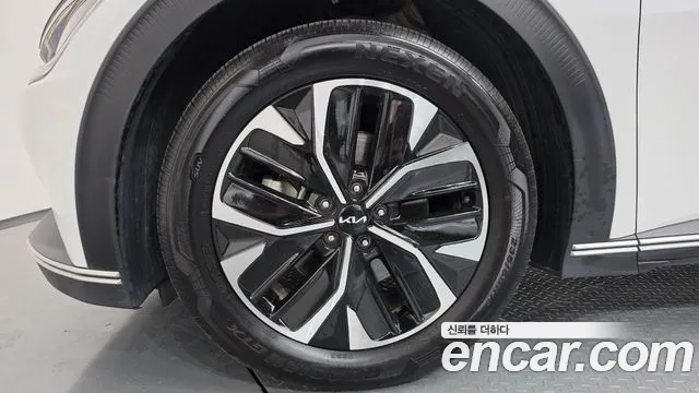 Kia EV6 2022 thumb 5