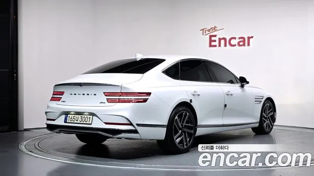 Genesis G80 2024 thumb 2