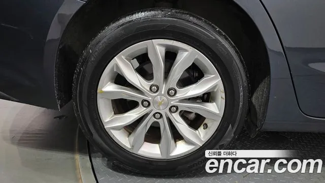 ChevroletGMDaewoo Malibu 2019 thumb 5