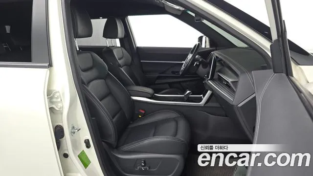 KG_Mobility_Ssangyong Torres 2022 thumb 11