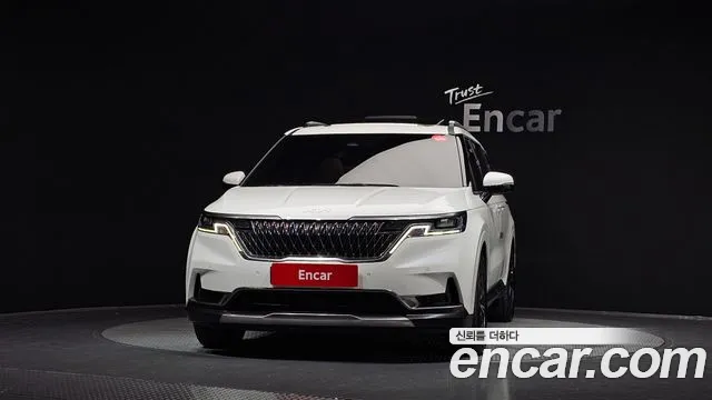 Kia Carnival 2023 thumb 3