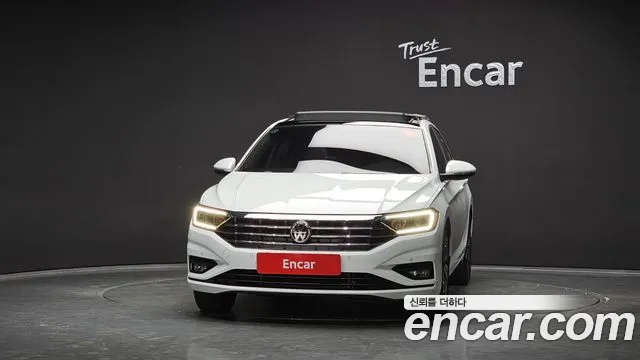 Volkswagen Jetta 2020 thumb 3