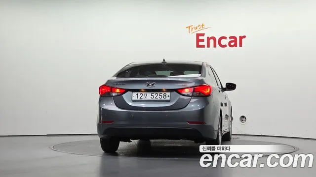 Hyundai Avante 2015 thumb 4