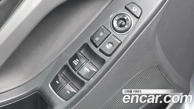 Hyundai Avante 2015 thumb 12