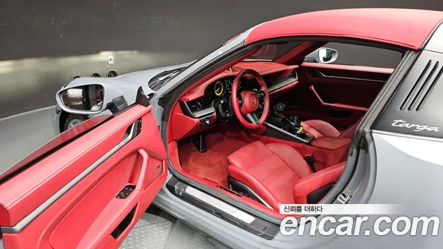 Porsche 911 2024 thumb 10