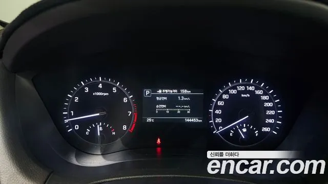 Genesis G80 2018 thumb 8