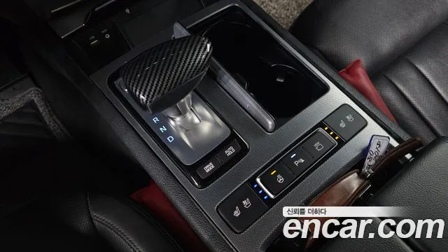 Genesis G80 2018 thumb 9