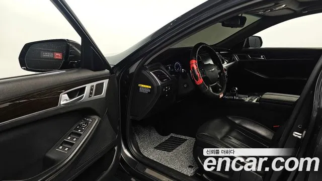 Genesis G80 2018 thumb 10