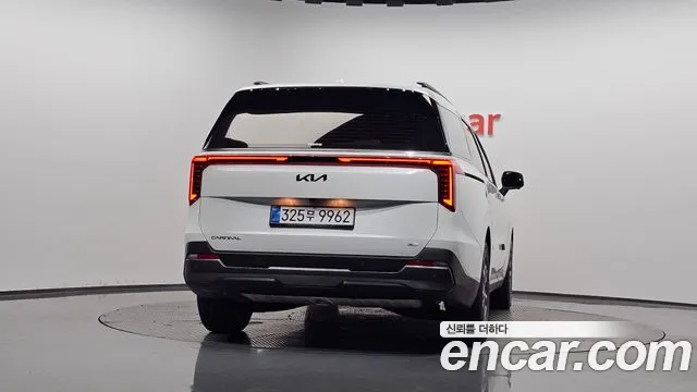 Kia Carnival 2025 thumb 3