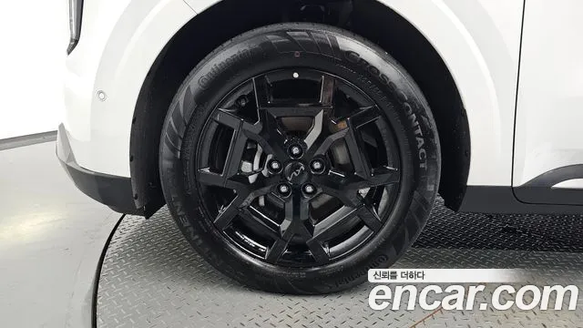 Kia Carnival 2025 thumb 4