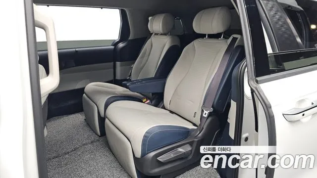 Kia Carnival 2025 thumb 11