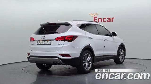 Hyundai Santa Fe 2016 thumb 2