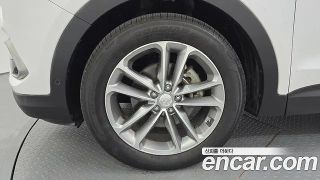 Hyundai Santa Fe 2016 thumb 5