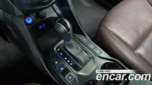 Hyundai Santa Fe 2016 thumb 9