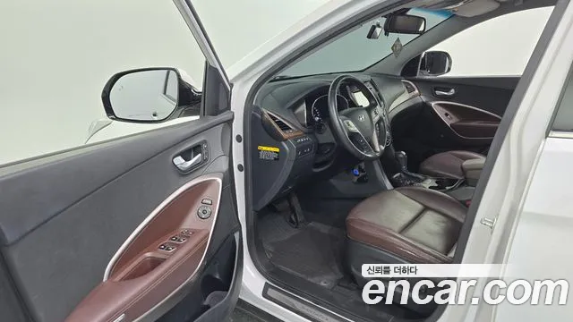 Hyundai Santa Fe 2016 thumb 10
