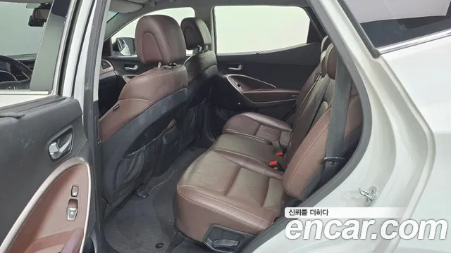 Hyundai Santa Fe 2016 thumb 11