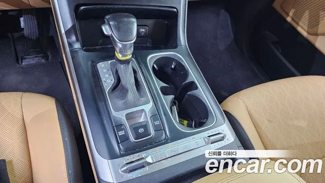 Kia Carnival 2021 thumb 9