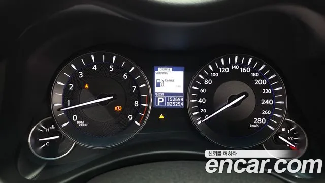 Infiniti M 2010 thumb 8