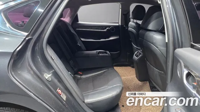 Hyundai Grandeur 2017 thumb 12