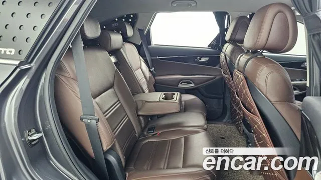Kia Sorento 2016 thumb 11