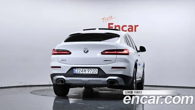 BMW X4 2023 thumb 4