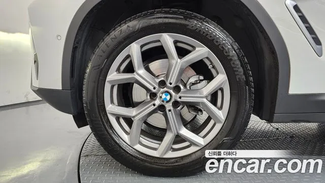 BMW X4 2023 thumb 5
