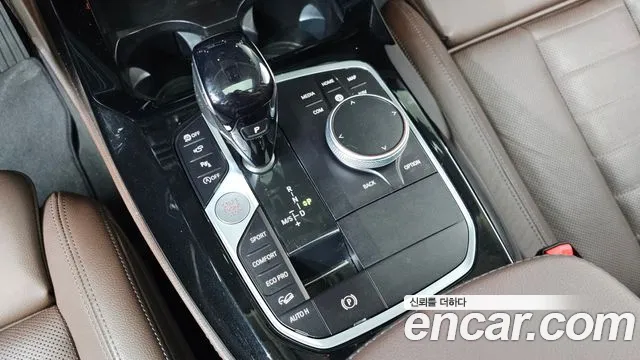 BMW X4 2023 thumb 9