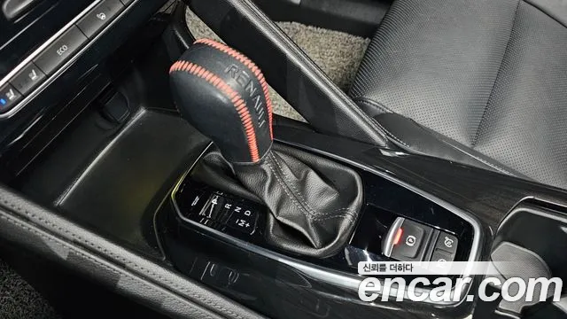 Renault-KoreaSamsung Koleos 2019 thumb 9