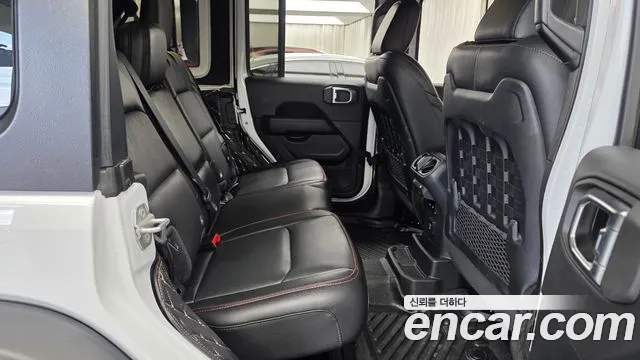 Jeep Wrangler 2021 thumb 11